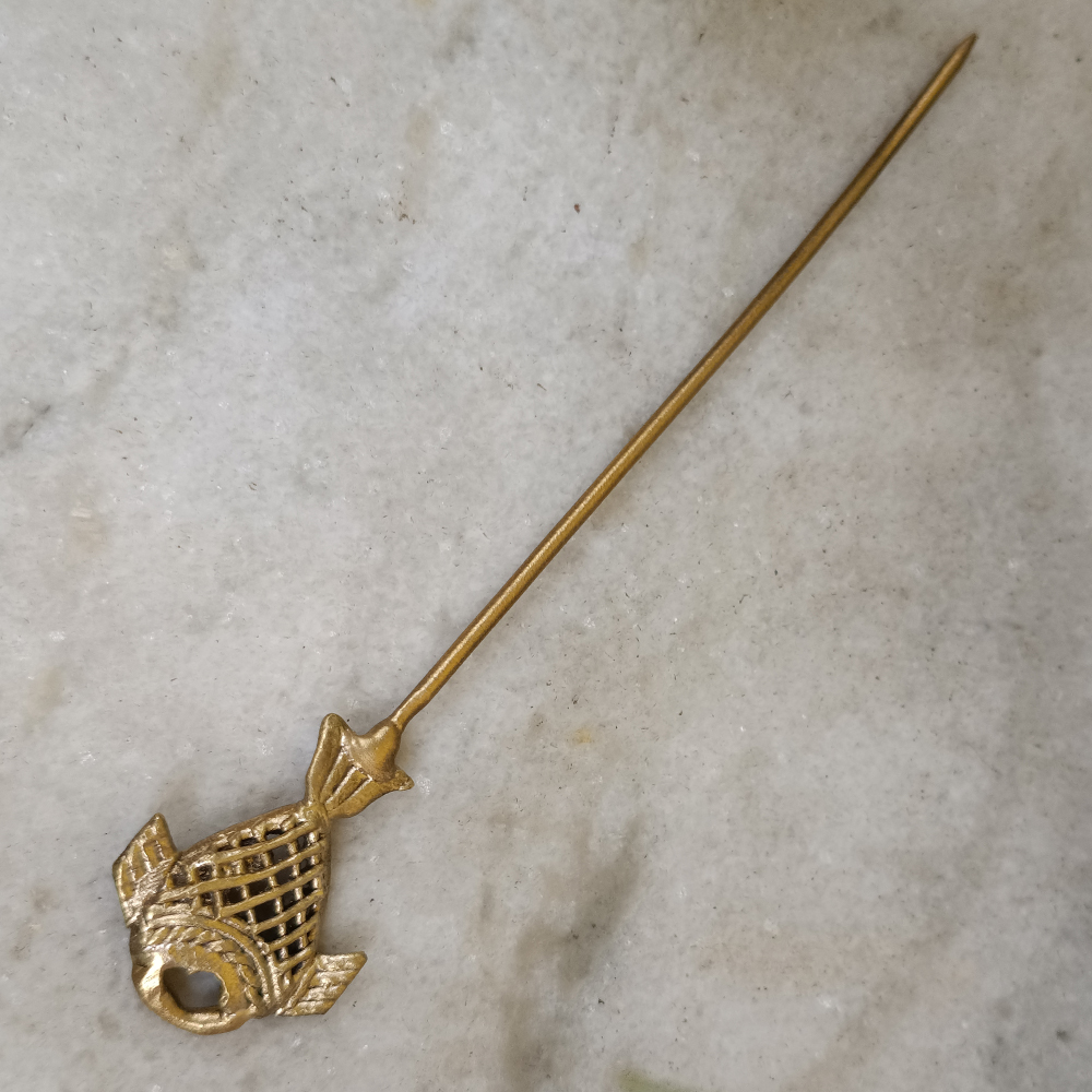 Handcrafted Dhokra Art Brass Hairpin – Traditional Fish Motif Tribal Hair Accessory - View 3