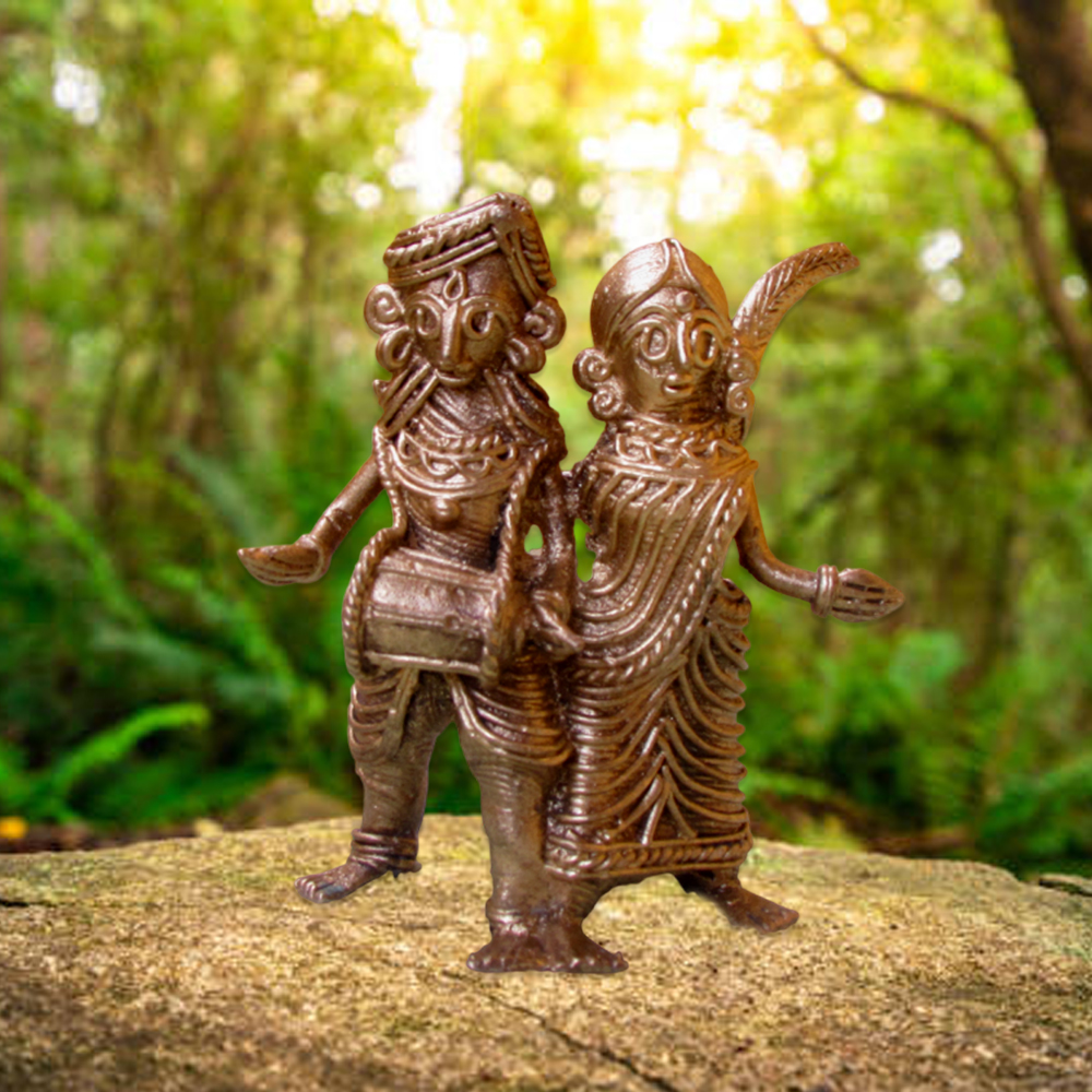 Authentic Dokra Art: Tribal Musician Couple Figurine - View 2