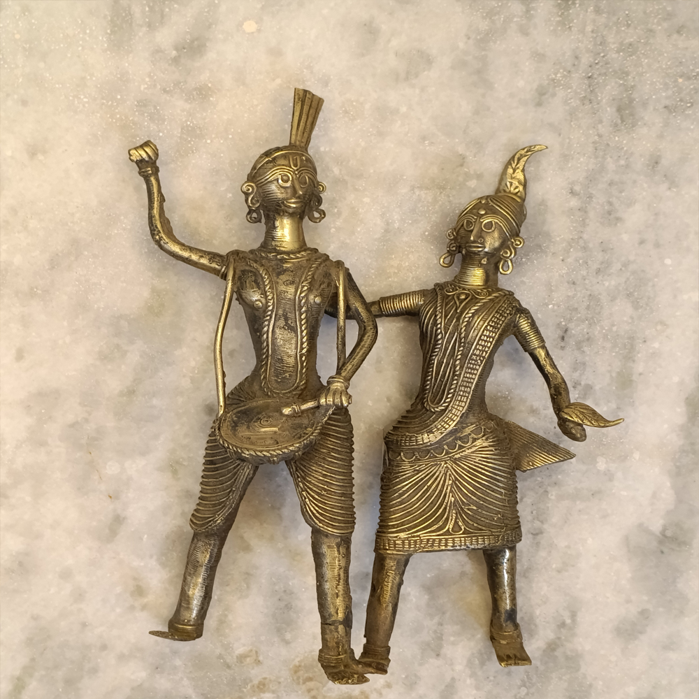 🥁 Tribal Harmony: Dhokra Man and Woman Dancing Figurine