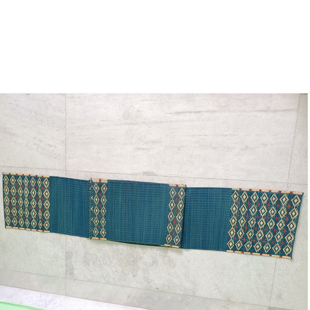 Forest Harmony: Hand-Woven Madurkati Table Runner & Placemat Set (7-Piece) - View 5