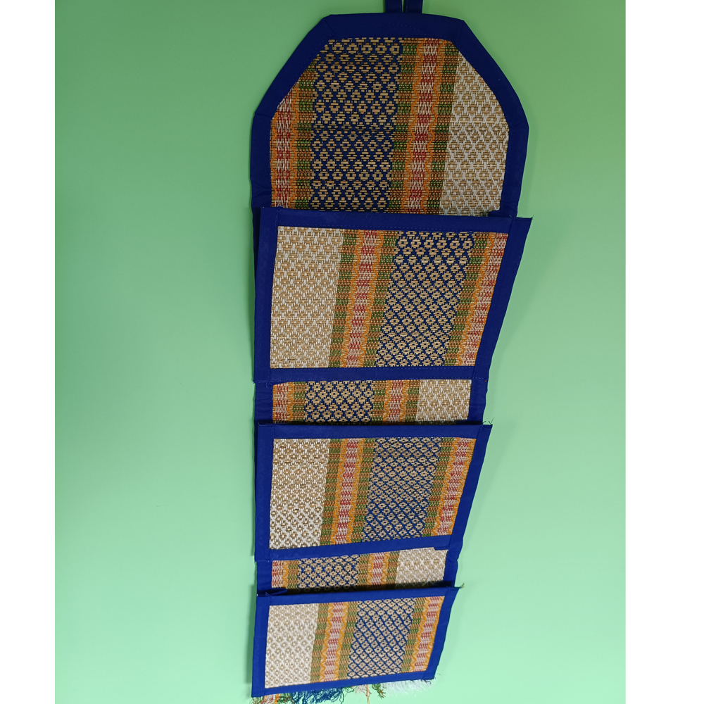 Handcrafted Madurkati Wall Hanging 3-Pocket Organizer – Eco-Friendly Vertical Storage - View 3